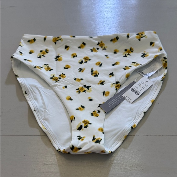 J. Crew Hallie bikini bottom in Classic Sculpt Size Medium - Picture 4 of 8